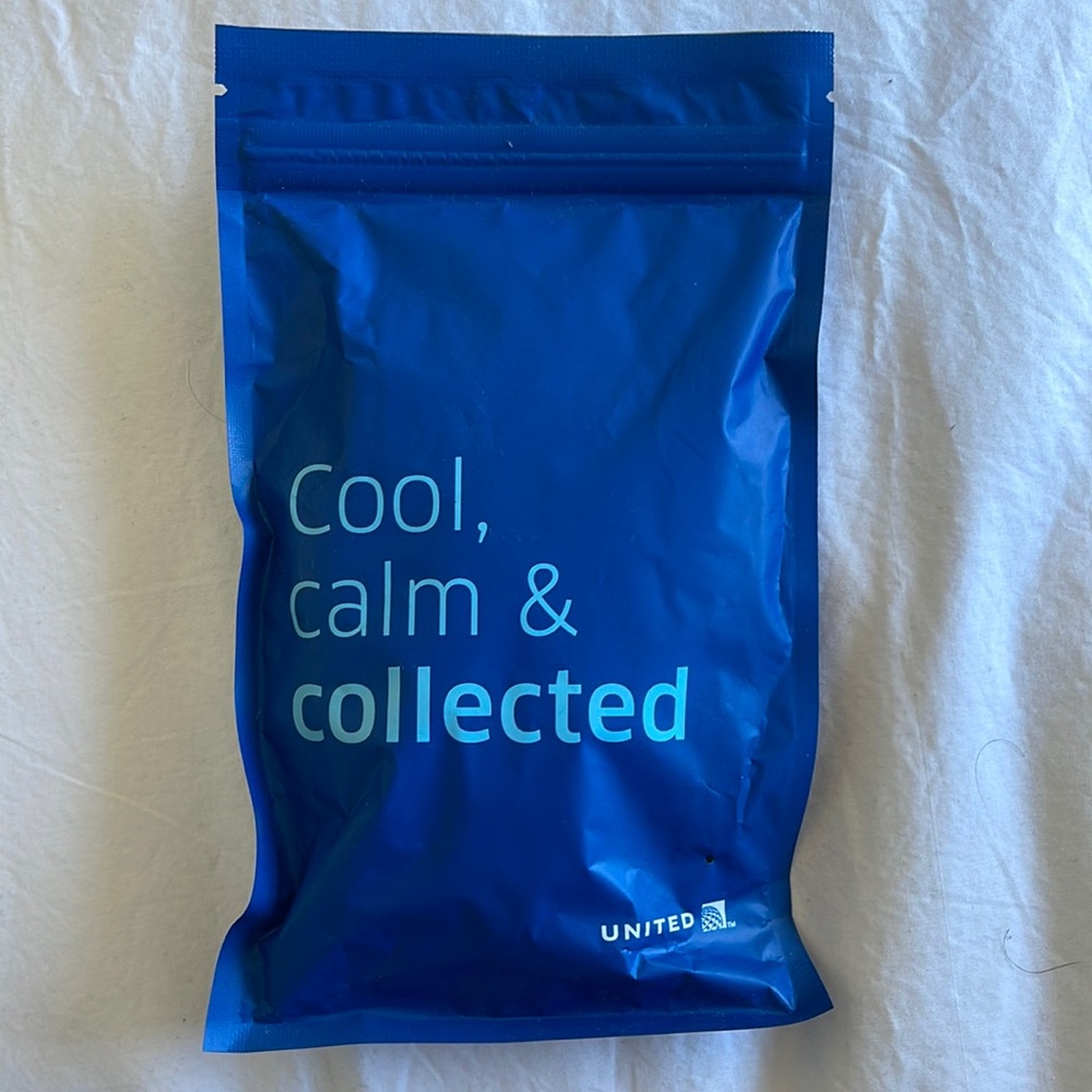 United Airlines Domestic Polaris Business Amenity Kit Earplugs  eye toothbrush